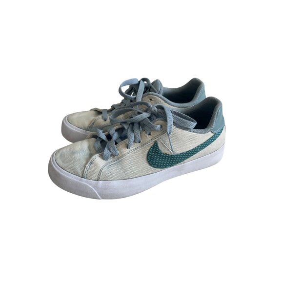 NIKE Shoes - NIKE Women’s Blue Light Denim Sneakers Size 6